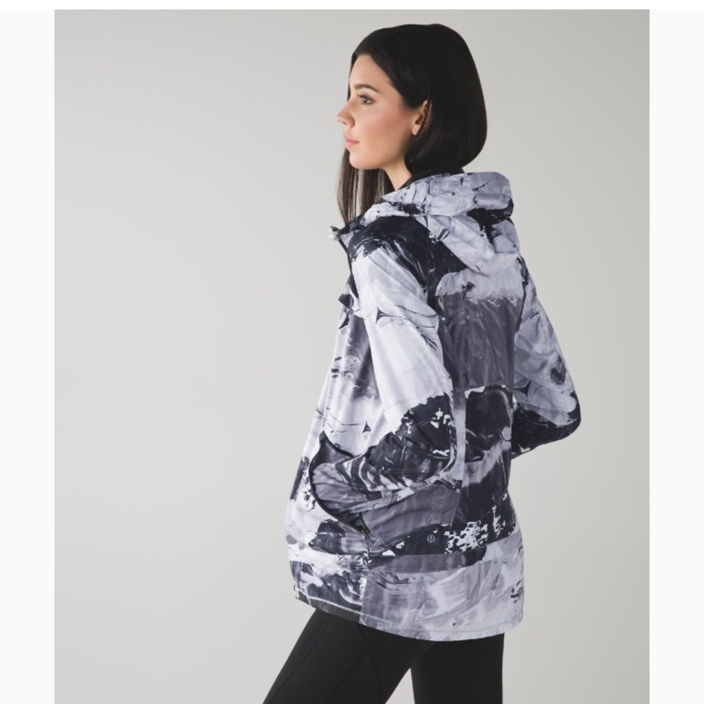 Lululemon Miss Misty II Rain Wind Breaker